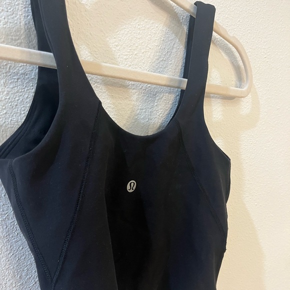 Lululemon Align Tank Top Size 2 Black Removable pads included - Picture 9 of 9